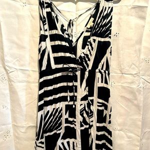 Stunning resort wear black and white sundress